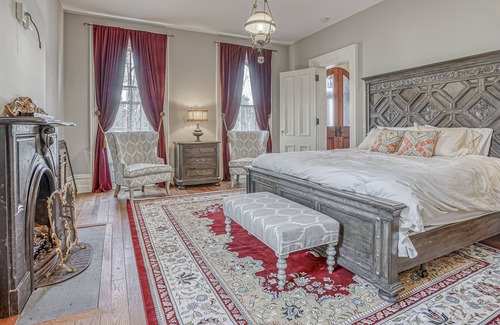 Bristol House | Historical 5-bedroom luxurious house