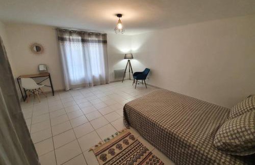 Pezenas Apartment | Historical center of Pézenas