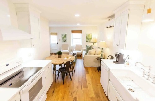 Blowing Rock Apartment | Historical Hotel, Main Street Blowing Rock