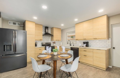 Coronado House | Historically Modern! Walk to Banner University! Heart of Phoenix!
