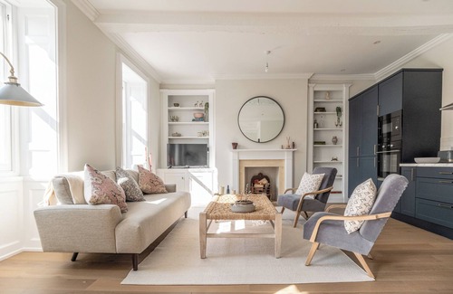 Chipping Norton House | Hitchmans Mews - 2BD in Chipping Norton