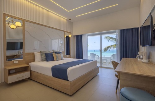 Bavaro Hotel | HM Bavaro Beach – Adults Only