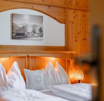 Bruck an der Grossglocknerstrasse Hotel | Hotel Gasthof Post