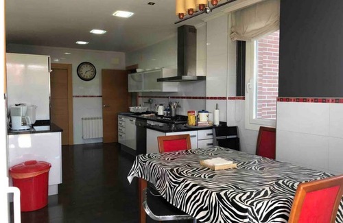 Santo Domingo de la Calzada House | HOUSE WITH POOL IN A UNIQUE BODEGAS ENVIRONMENT