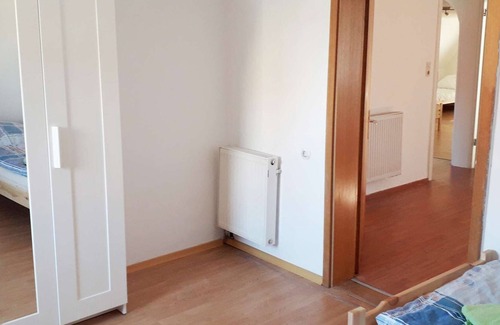 Feldstetten House | HÖ01 large apartment with dryer and washing machine