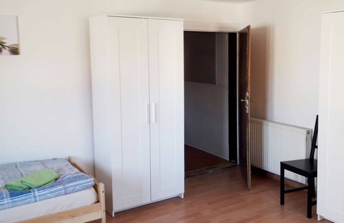 Feldstetten House | HÖ01 large apartment with dryer and washing machine