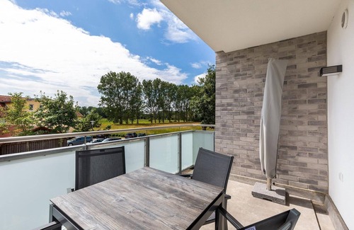 Boltenhagen Apartment | Hochwertiges Ferienapartment mit Sonnigem Balkon und nur 200 m zum Ostseestrand - Aparthotel