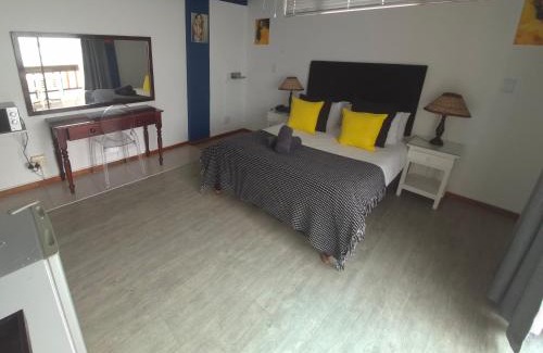 Saldanha Hotel | Hoedjiesbaai Hotel