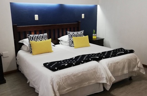 Saldanha Hotel | Hoedjiesbaai Hotel
