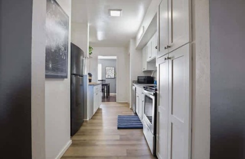 Lubbock Apartment | Hoff Gardens 39 - 2BR 2BA - Downtown Lubbock