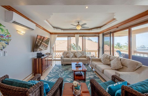 Boca Ciega Resort | Hol Chan Reef Oceanfront Residences