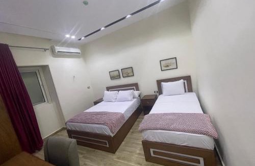Qasr an-Nil Hotel | Hola Cairo Boutique
