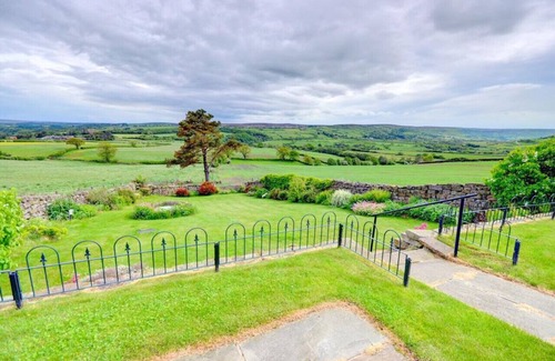 Great Fryup Dale House | Hole In The Ellers - Four Bedroom House, Sleeps 8