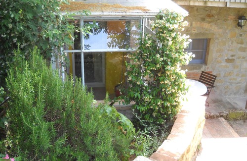 Collesanto Apartment | Holiday apartment La Mimosa at Villa La Rogaia, countryhouse Lake Trasimeno