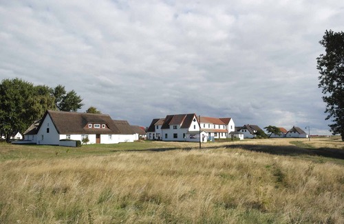 Hiddensee Apartment | Holiday apartment under a thatched roof, only 100 metres from the Baltic Sea beach