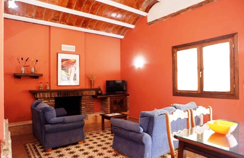 Benalua de Guadix Apartment | Holiday apartment with terrace