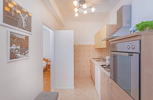 Brsecine Apartment | Holiday apartment Brsecine for 1 - 6 persons with 2 bedrooms - Holiday apartment