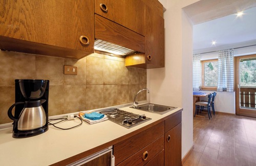 Saltusio Apartment | Holiday Apartment 'Camping Passeier Arnika' with Sauna, Mountain View, Garden & Wi-Fi