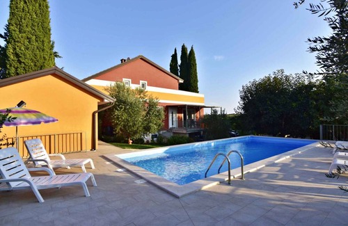 Savudrija Apartment | Holiday apartment with pool use in a quiet location