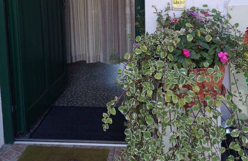Loipersdorf bei Fuerstenfeld Apartment | Holiday apartment in the idyllic square yard
