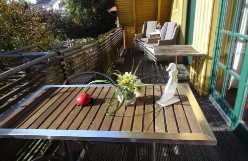Varel House | Holiday apartment in Varel with swimming pool