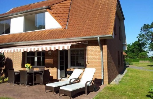 Waase Apartment | Holiday Apartment in Waase with Furnished Terrace