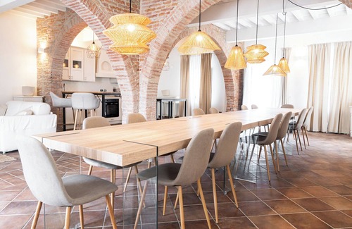 Valiano Apartment | Holiday Apartment "Ortensie" with Shared Pool, Shared Garden & Wi-Fi