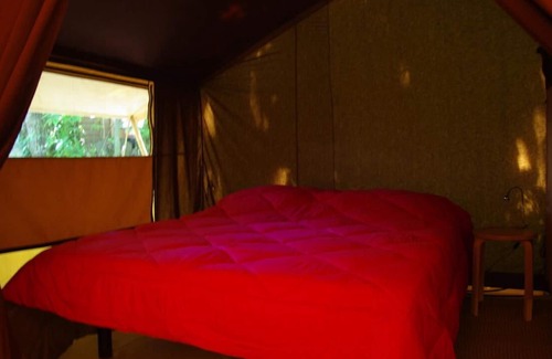 Gravieres RV Rental | Holiday Apartment "Lodges Et Cabanes La Chataigneraie" with Private Garden