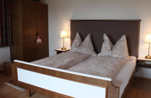 Sankt Lorenz Apartment | Holiday apartment Mondsee for 2 - 5 persons with 2 bedrooms - Holiday apartment in one or multi-fami
