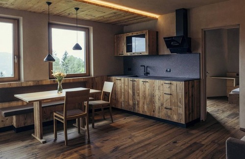 Verano Apartment | Holiday Apartment "Obertimpflerhof Rosi" with Mountain View, Balcony & Wi-Fi
