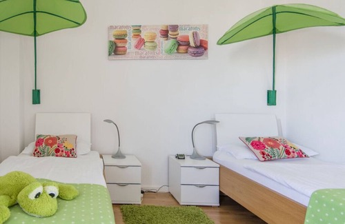 Schutzenplatz Apartment | Holiday apartment storage district