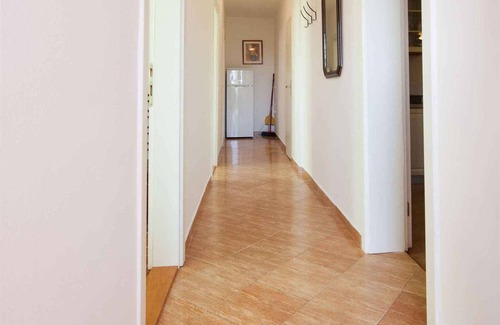 Monterol Apartment | Holiday apartment with air conditioning and barbecue