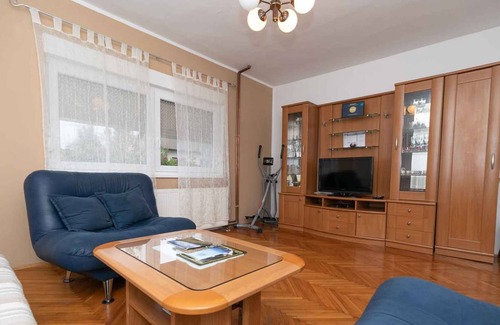 Vrbovsko Apartment | Holiday apartment with children's playground