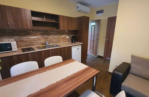 Siofok-Sosto Apartment | Holiday apartment with modern facilities only 120 meters from the beach