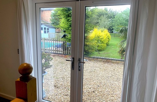 Louth Cottage | Holiday Cottages with Pool, Sleeps 6