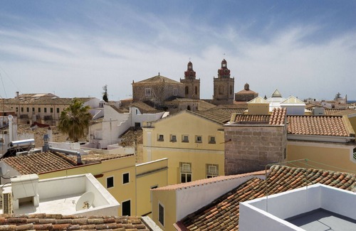 Ciutadella de Menorca Ski Chalet | Holiday Home Casa Nova in Ciutadella Old Town, Terrace, Balcony, Wifi