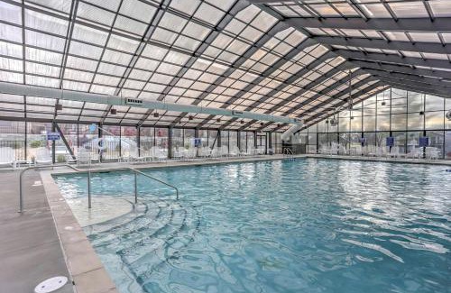Branson Apartment | Holiday Hills Resort Condo 3 Mi to Branson Strip!