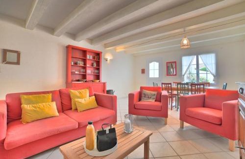 Saint-Pierre-d'Oleron House | Holiday Home Matha by Interhome