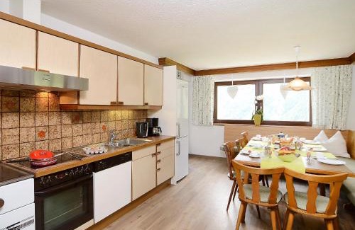Runhof House | Holiday Home Berghof Reich by Interhome
