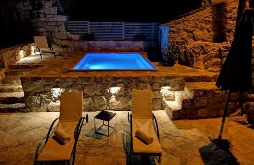 Stravca House | Holiday Home Brotnice