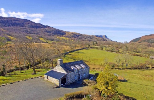 Dolgellau House | Holiday Home Bwthyn Braf by Interhome