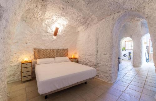 Terque House | Holiday Home Casa Cueva Maria Zambrano by Interhome