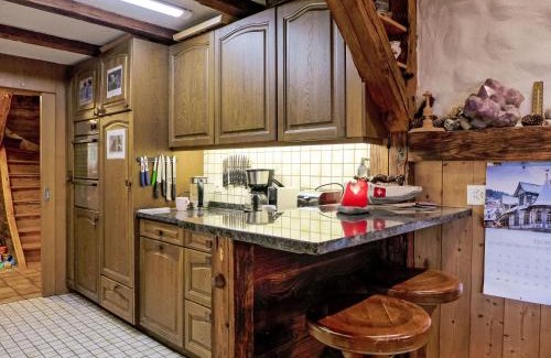 Gossliwil House | Holiday Home Chalet Zun 6B by Interhome