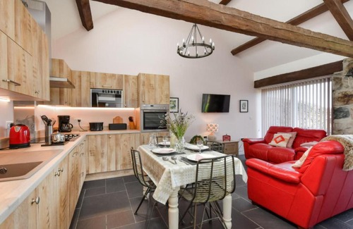 Garn Fadryn House | Holiday Home Corlan Wnadl by Interhome