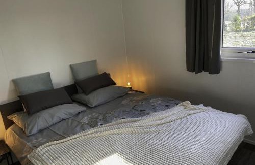 Scherpenisse House | Holiday Home De Noordzee by Interhome