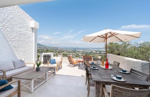 La Napoule House | Holiday Home Domaine de Maure Vieil by Interhome