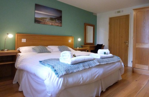 Rhyd-y-clafdy House | Holiday Home Dwy by Interhome