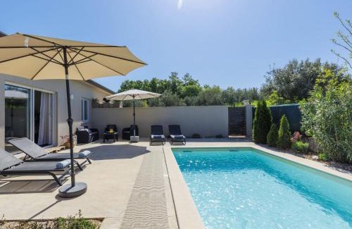 Kastel House | Holiday Home Eja by Interhome