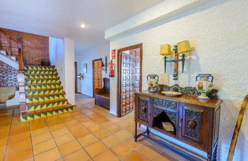Alcaucin House | Holiday Home El Alcázar