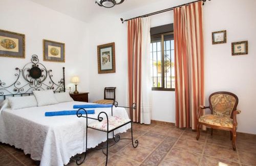 Motril House | Holiday Home El Pino by Interhome
